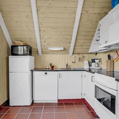 3 Bedroom Cozy Home In Blavand * Blåvand
