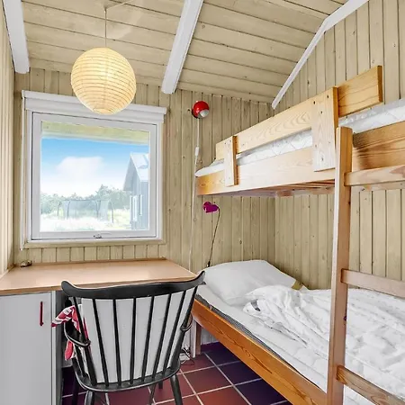3 Bedroom Cozy Home In Blavand * Blåvand